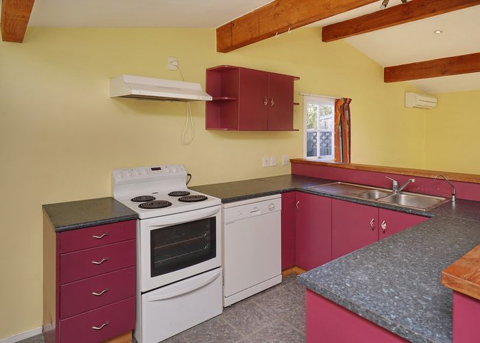  at 13 Stalkers Road, Woodend Beach, Woodend