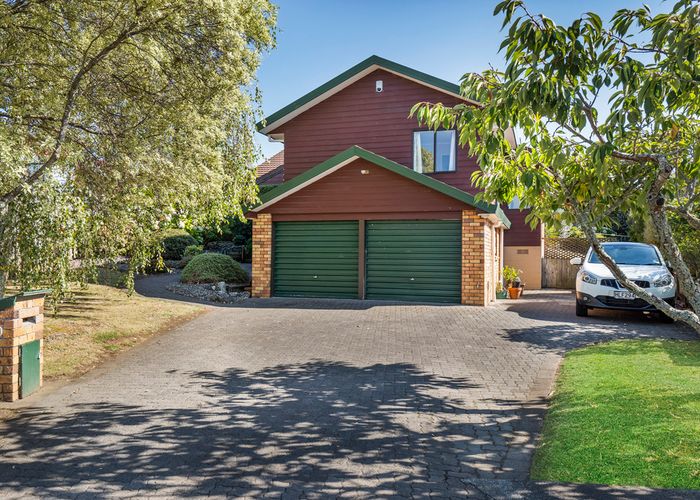  at 10 Gardenia Grove, Half Moon Bay, Auckland