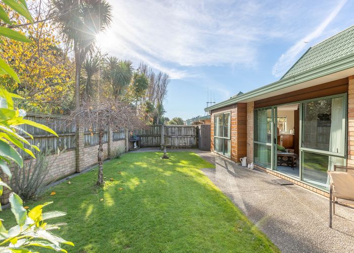  at 64/42 Main Road, Tawa, Wellington