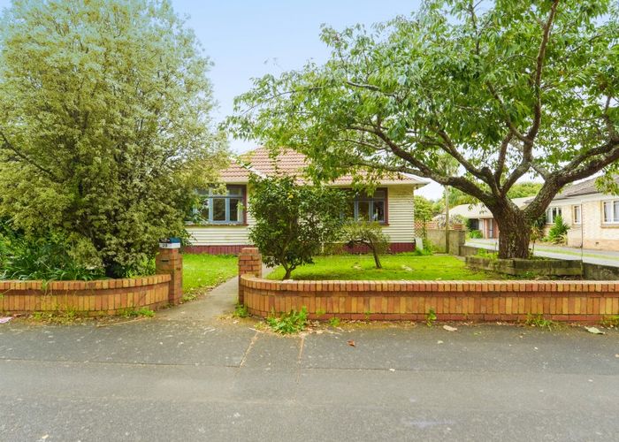  at 29 Cook Street, Hamilton East, Hamilton