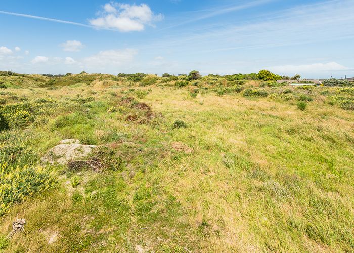  at 6 Longbeach Drive, Castlecliff, Whanganui