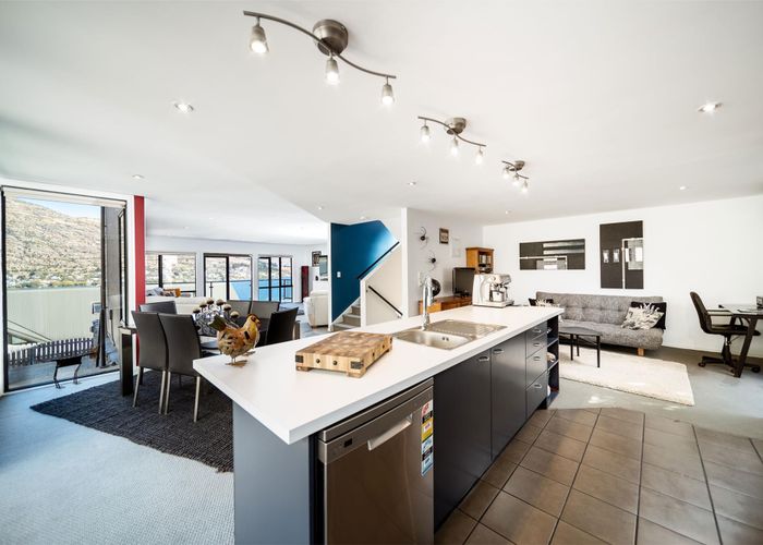  at 2/6 Marina Drive, Frankton, Queenstown