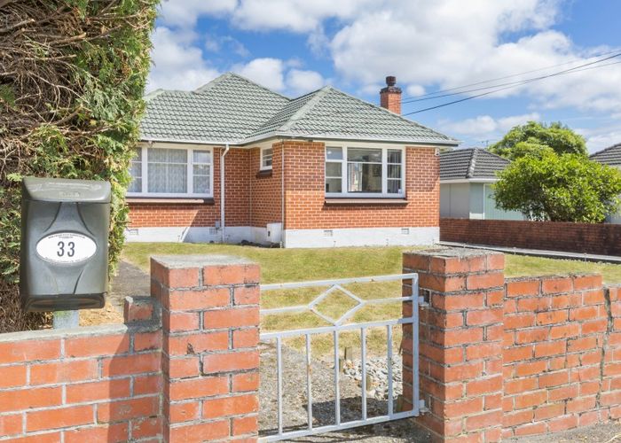  at 33 Pine Avenue, Upper Hutt Central, Upper Hutt
