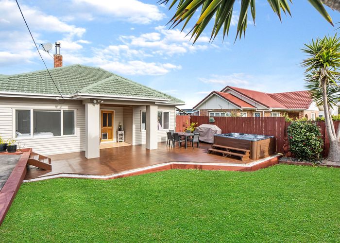  at 1/78 Ridge Road, Howick, Auckland