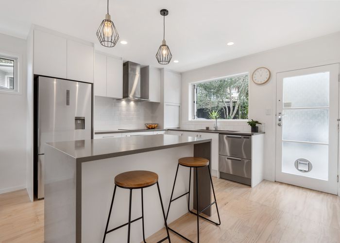  at 85 Vandeleur Avenue, Birkdale, Auckland