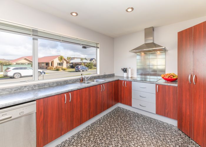  at 2 Evergreen Place, Parklands, Christchurch