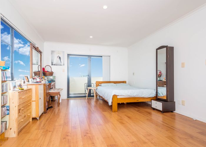  at 24 Bluebird Crescent, Unsworth Heights, Auckland