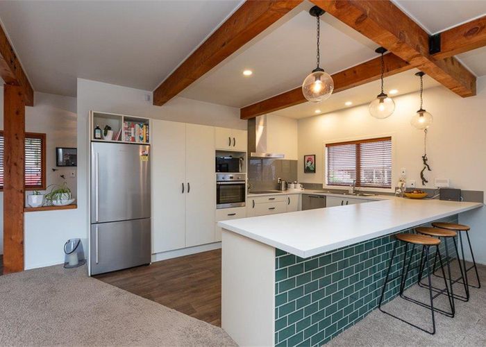  at 10 Palm Grove Drive, Western Heights, Hamilton