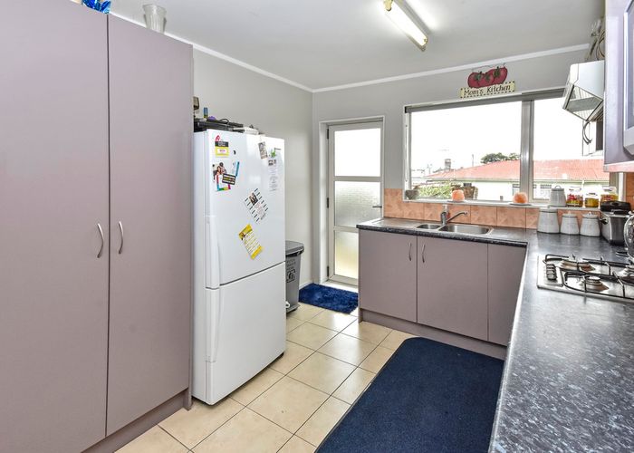  at 24 Ranfurly Road, Papatoetoe, Auckland