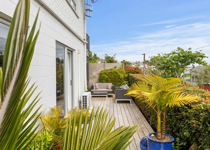  at 19/20 Central Road, Kingsland, Auckland