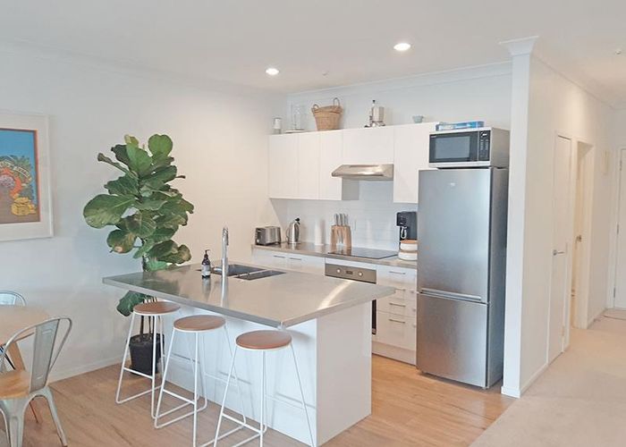  at 212/3 Morningside Drive, St Lukes, Auckland
