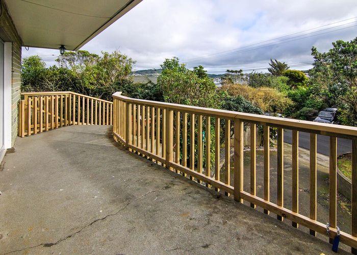  at 5 Turville Crescent, Newlands, Wellington