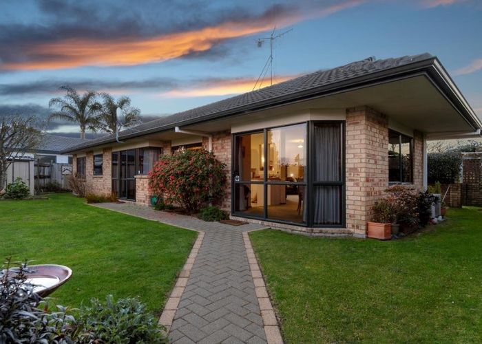  at 42 Manor Park Drive, Pyes Pa, Tauranga