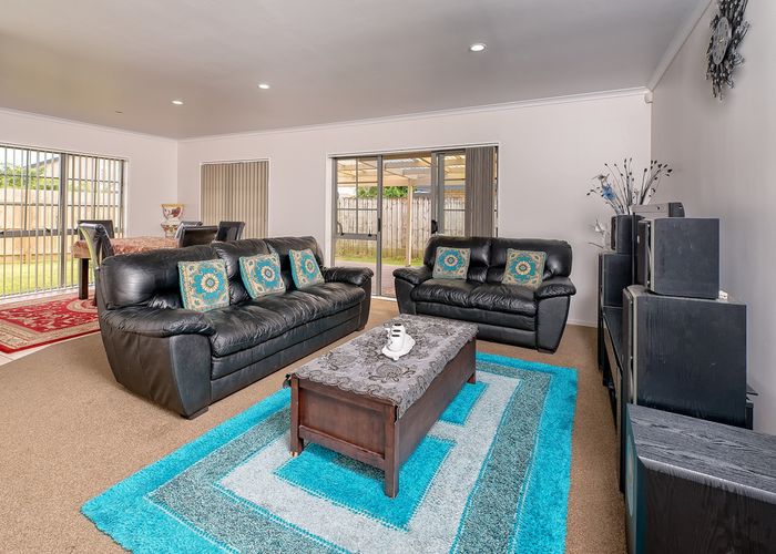  at 32 Abiru Crescent, Favona, Auckland