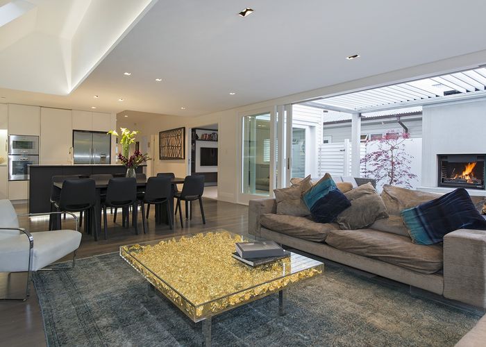  at 48 Marine Parade, Herne Bay, Auckland