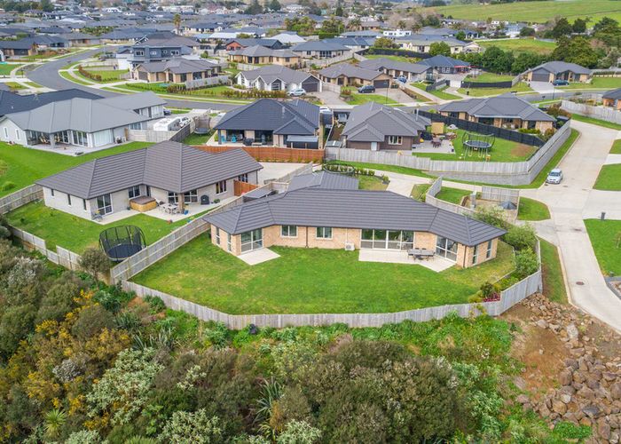  at 8 Lusk Way, Patumahoe, Pukekohe