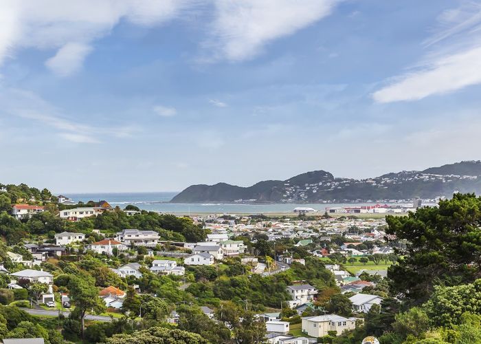  at 43 Nevay Road, Karaka Bays, Wellington