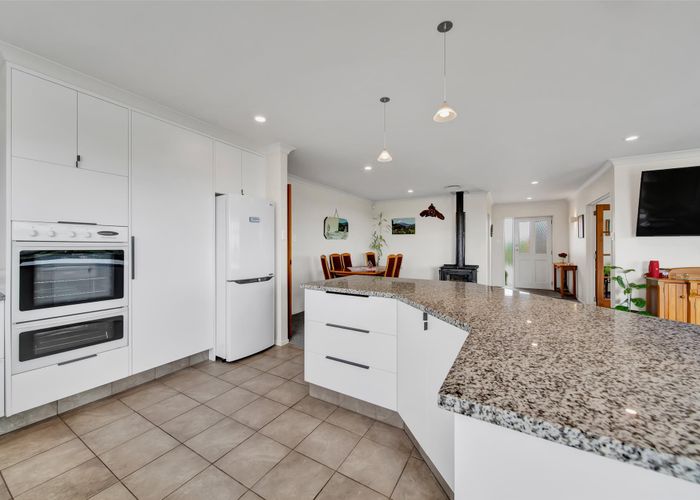  at 10 Old Devon Road, Sentry Hill, New Plymouth