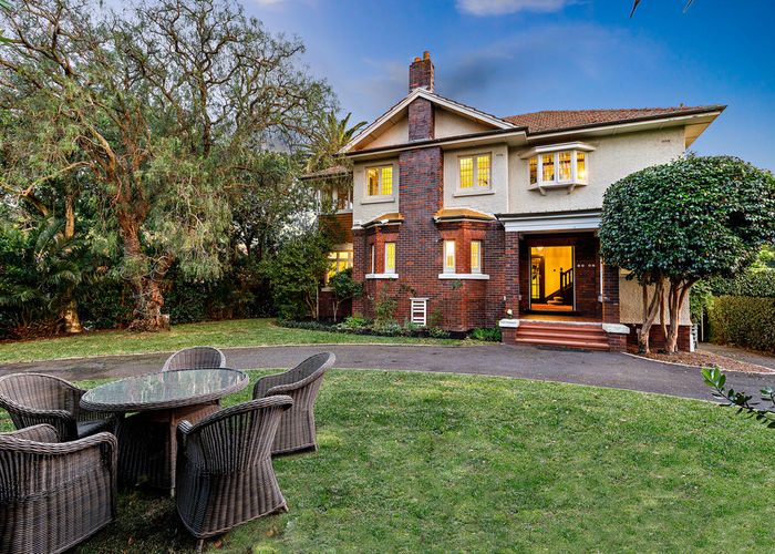  at 54 Mountain Road, Epsom, Auckland