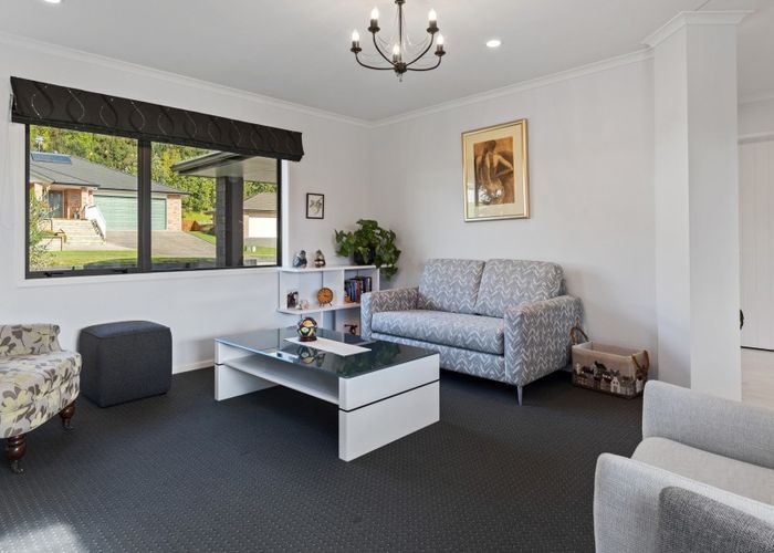  at 14 Bathurst Crescent, Pyes Pa, Tauranga