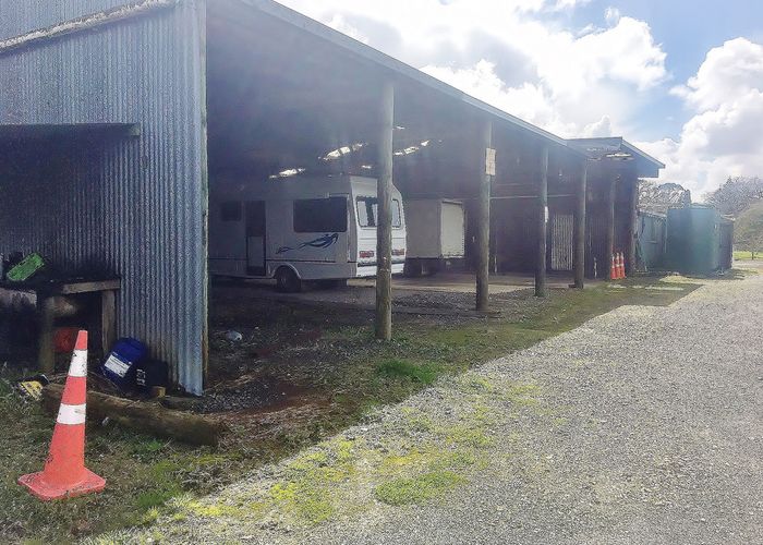  at 2361 River Road, Horsham Downs