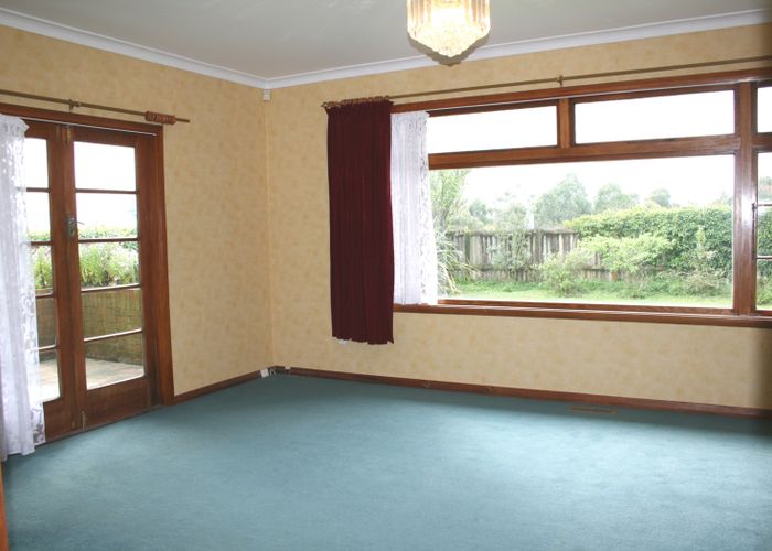  at 42 Summerhill Drive, Fitzherbert, Palmerston North