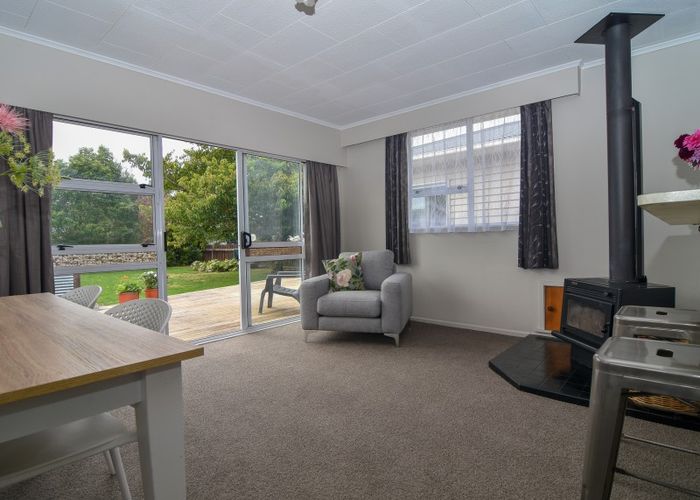  at 27 Diamond Street, Carterton