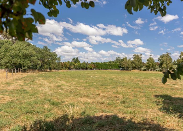  at 8 Loop Line, Opaki, Ōpaki