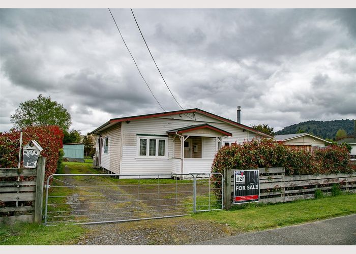 Free property data for 81 Miro Street, Ohakune homes.co.nz