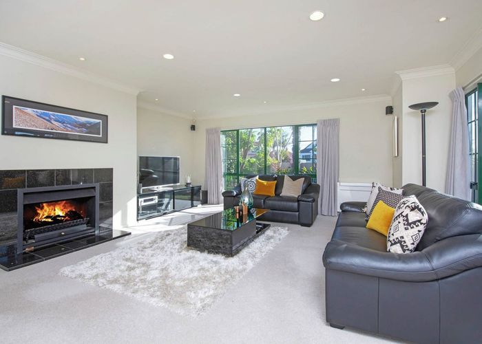  at 2 Beach Road, Mellons Bay, Auckland