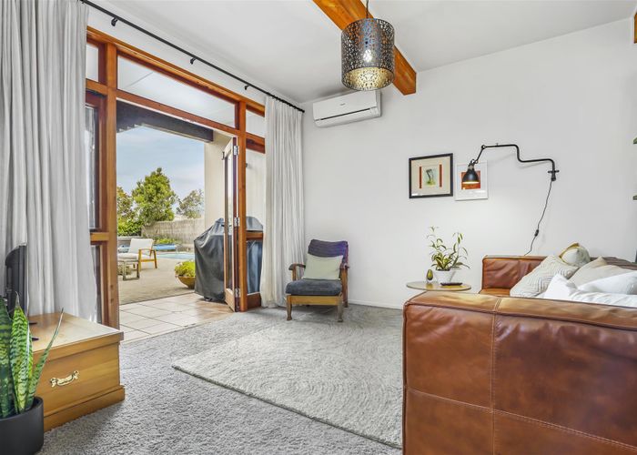  at 10 Palm Grove Drive, Western Heights, Hamilton