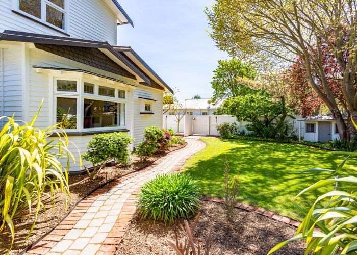  at 32 Bowenvale Avenue, Cashmere, Christchurch