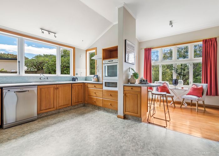  at 176 Barnard Street, Wadestown, Wellington