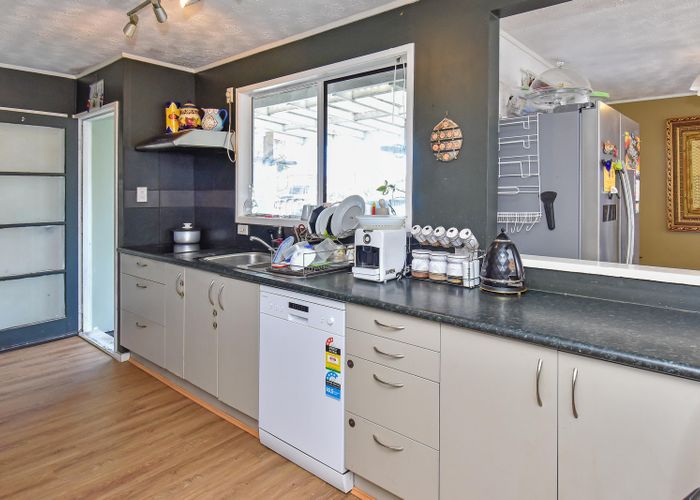  at 6B Kereru Place, Half Moon Bay, Auckland