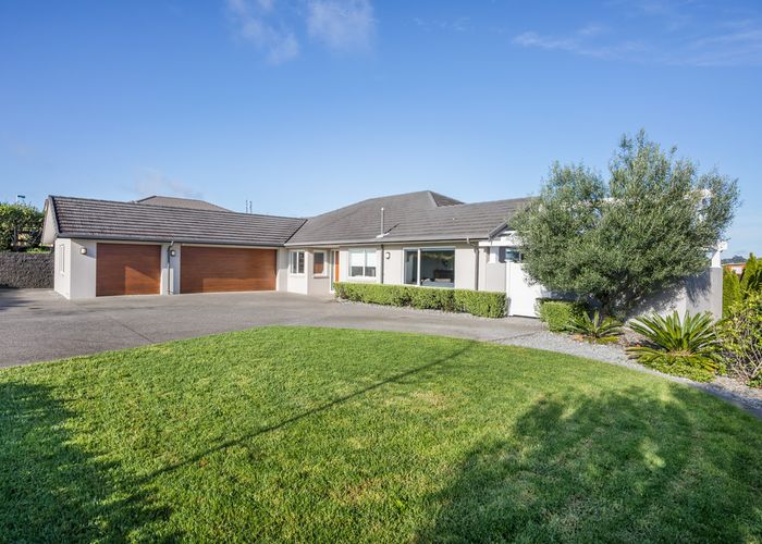  at 42 Sovereign Street, Flat Bush, Auckland