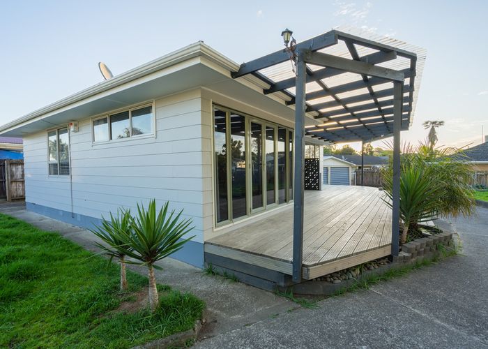  at 10 Quintal Place, Papatoetoe, Auckland