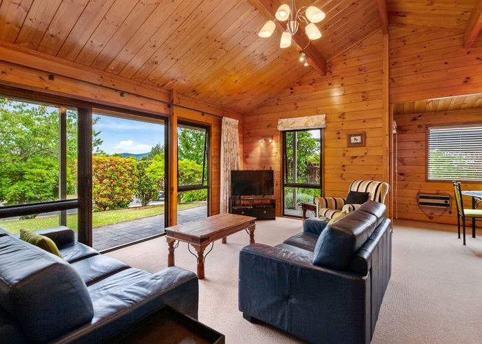  at 4 Boojum Dell, Kinloch, Taupō