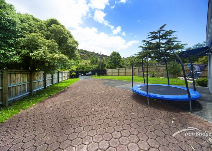 at 156 Lynn Road, Bayview, Auckland