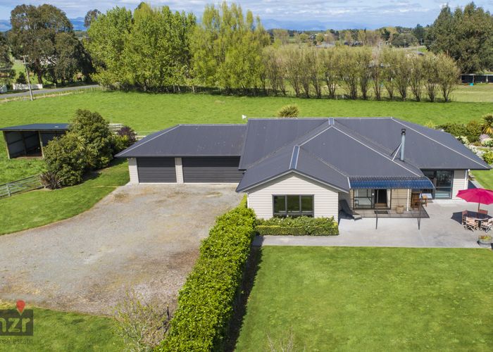  at 135 Hansens Line, Newbury, Palmerston North