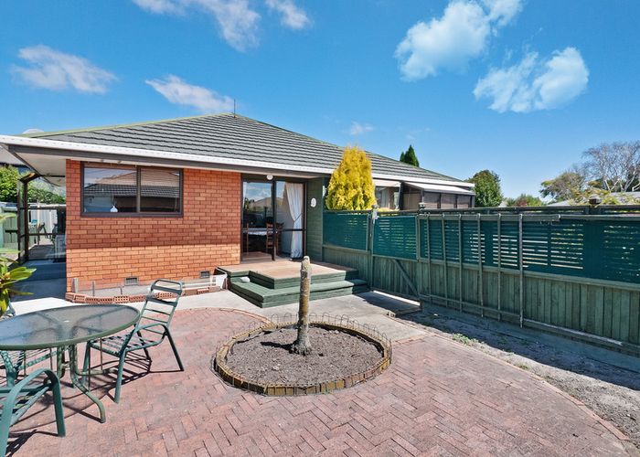  at 2/96 Halberg Street, Dallington, Christchurch