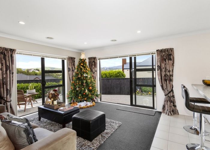  at 40 Navigation Drive, Whitby, Porirua