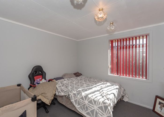  at 12 Sapphire Place, Chartwell, Hamilton