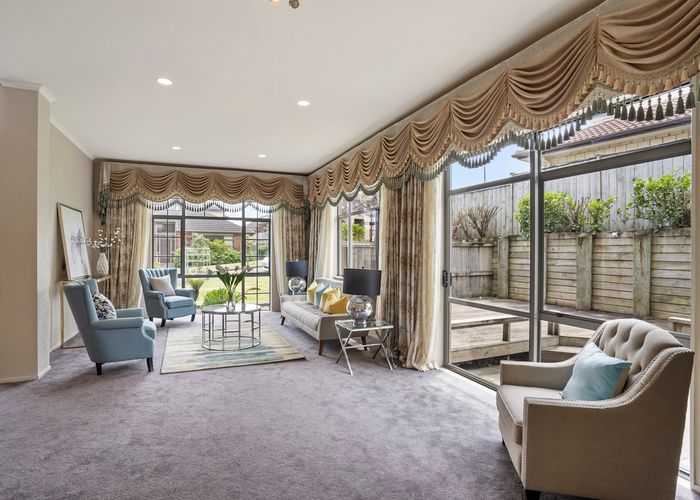  at 8 Powercourt Drive, Flat Bush, Auckland