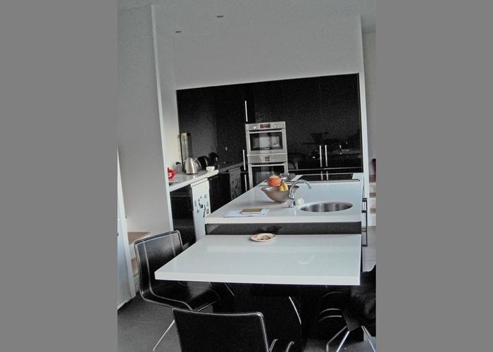  at 18 Carlton Gore Road, Grafton, Auckland