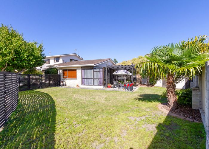  at 4 Moana Place, Taradale, Napier