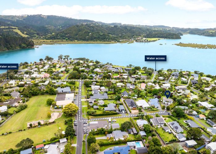  at 10 Williams Crescent, Point Wells, Rodney, Auckland