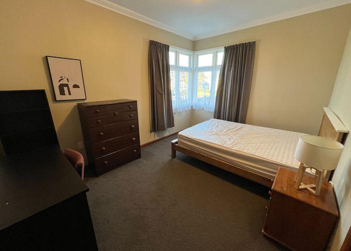  at 3 Terrace Street, Roslyn, Palmerston North, Manawatu / Whanganui
