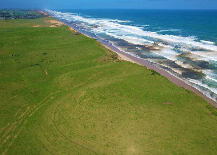 For sale 409 Baylys Basin Road, Baylys Beach, Kaipara, Northland