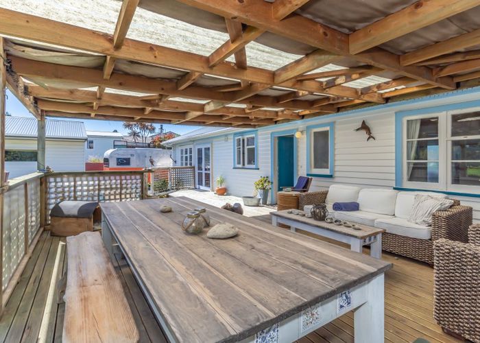  at 78 Koputara Road, Himatangi Beach, Foxton