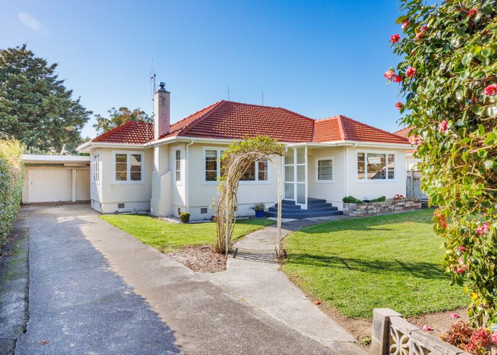  at 6 Freyberg Street, Roslyn, Palmerston North